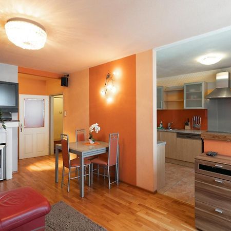 Zentrales Apartment In U-Bahn Naehe & Hauptbahnhof Viena Exterior foto